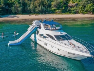 Lets Go Self drive boat hire Sydney